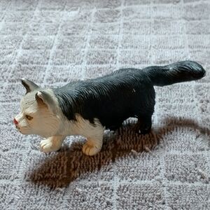 Vintage 1989 Funrise Black & White Cat Toy Figure